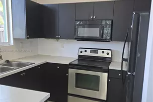 2804 SE 16th Ave, Homestead, FL 33035 - Photo 3