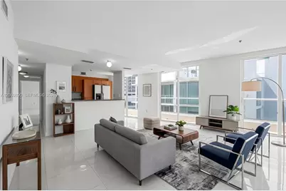 6362 Collins Ave #514, Miami Beach, FL 33141 - Photo 1