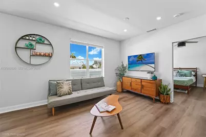 1502 Jefferson Avenue #301, Miami Beach, FL 33139 - Photo 9