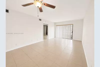 6585 Somerset Dr #103, Boca Raton, FL 33433 - Photo 11