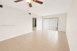 6585 Somerset Dr, Boca Raton, FL 33433 - Photo 11
