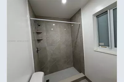 732 SW 6th St #732, Dania Beach, FL 33004 - Photo 11