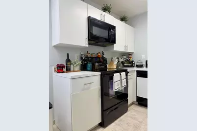 12556 NW 11th Ln #1711, Miami, FL 33182 - Photo 7