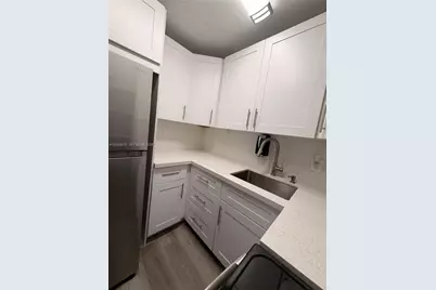 5050 NW 7th St #511, Miami, FL 33126 - Photo 5