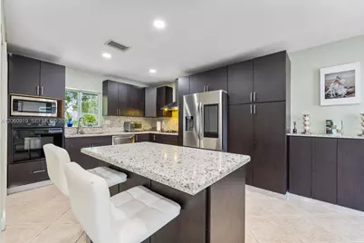 10615 SW 200th St, Cutler Bay, FL 33157 - Photo 9