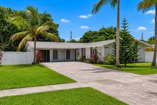 10615 SW 200th St, Cutler Bay, FL 33157 - Photo 1