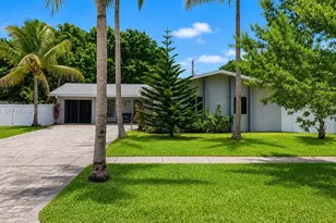 10615 SW 200th St, Cutler Bay, FL 33157 - Photo 3