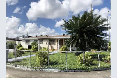 8636 NW 35th Pl, Miami, FL 33147 - Photo 9