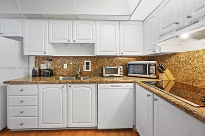 3801 S Ocean Dr #15K, Hollywood, FL 33019 - Photo 9