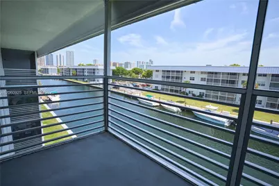 3600 NE 170th St #401, North Miami Beach, FL 33160 - Photo 3