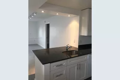 860 NE 209th Ter #104-33, Miami, FL 33179 - Photo 1