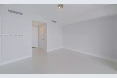 495 Brickell Ave #5205, Miami, FL 33131 - Photo 15