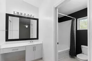 634 NW 208th Dr, Pembroke Pines, FL 33029 - Photo 31
