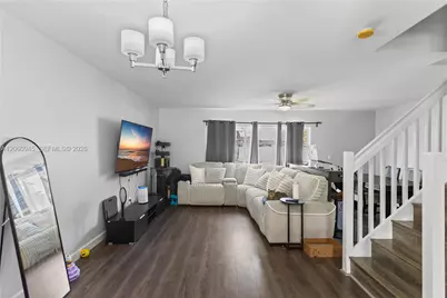 634 NW 208th Dr, Pembroke Pines, FL 33029 - Photo 21