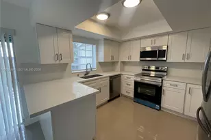 12370 SW 52nd Pl, Cooper City, FL 33330 - Photo 9