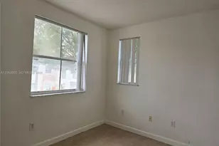 2758 SE 17th Ave, Homestead, FL 33035 - Photo 5