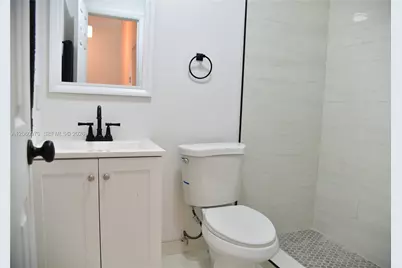 18954 NW 67th Pl #18954, Hialeah, FL 33015 - Photo 15