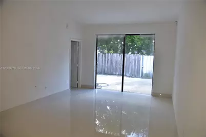 18954 NW 67th Pl #18954, Hialeah, FL 33015 - Photo 5
