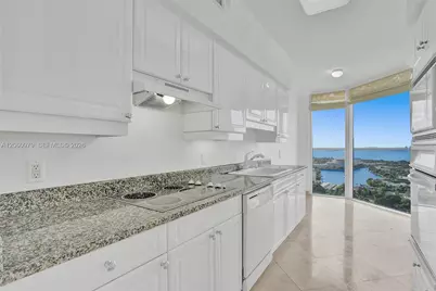 4775 Collins Ave #3007, Miami Beach, FL 33140 - Photo 25