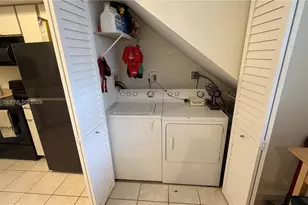 735 SW 148th Ave, Sunrise, FL 33325 - Photo 5