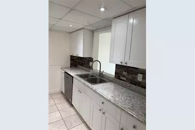3246 N Pine Island Rd #101, Sunrise, FL 33351 - Photo 25