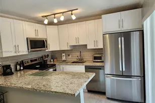 1460 Augusta Cir, Delray Beach, FL 33445 - Photo 3