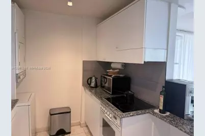 1440 Brickell Bay Dr #401, Miami, FL 33131 - Photo 17