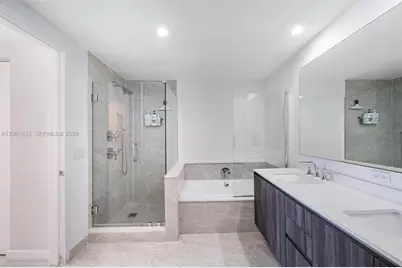 488 NE 18th St #401, Miami, FL 33132 - Photo 7