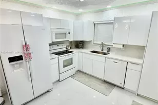 8408 SW 208th Terrace, Cutler Bay, FL 33189 - Photo 7