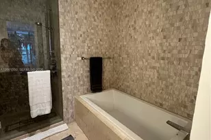 88 SW 7th St, Miami, FL 33130 - Photo 9