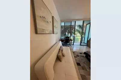 88 SW 7th St #805, Miami, FL 33130 - Photo 15