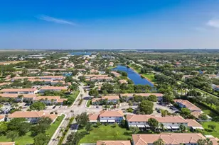20822 NW 2nd St, Pembroke Pines, FL 33029 - Photo 31