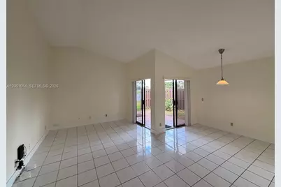 6431 NW 171st St, Hialeah, FL 33015 - Photo 3