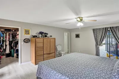 1221 NW 78th Ave, Plantation, FL 33322 - Photo 29