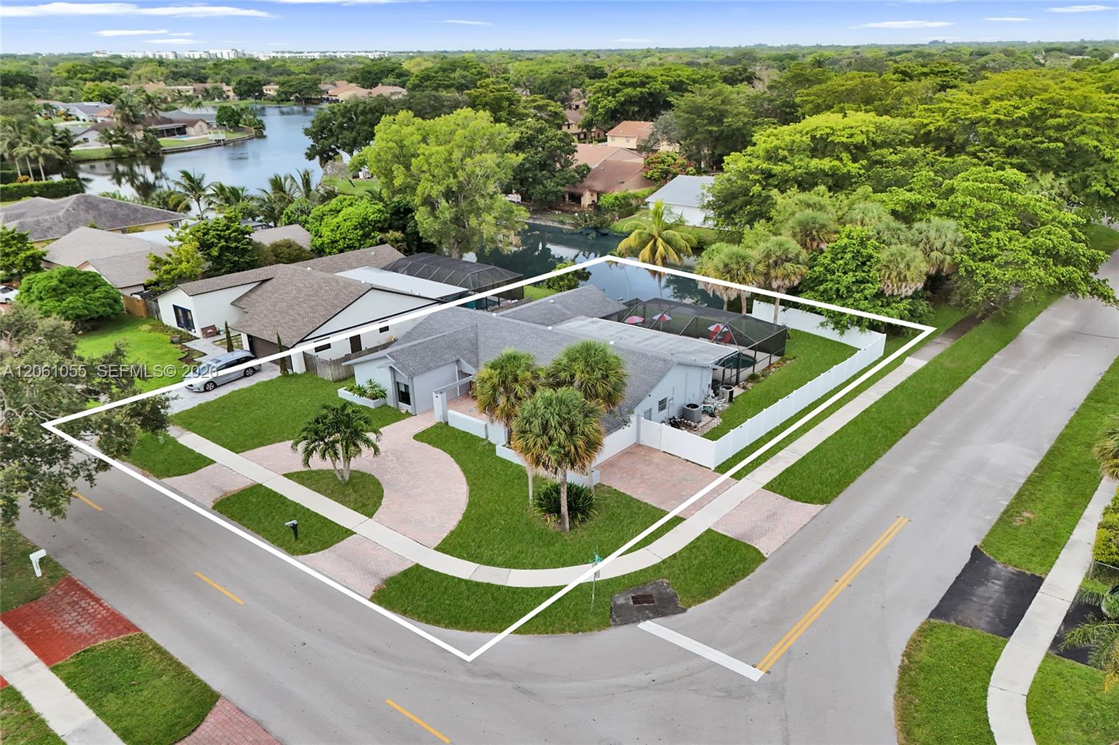 1221 NW 78th Ave - 1221 NW 78th Ave, Plantation, FL 33322 Luxury Property | Jose Angel Pina