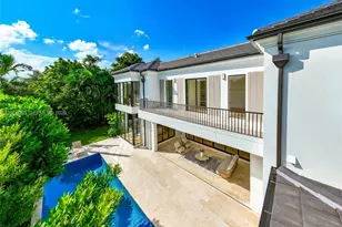 1220 S Alhambra Cir, Coral Gables, FL 33146 - Photo 5