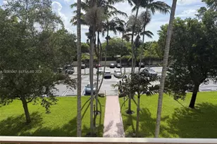 13100 SW 92nd Ave, Miami, FL 33176 - Photo 5
