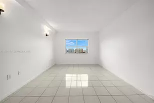 400 Kings Point Dr, Sunny Isles Beach, FL 33160 - Photo 19