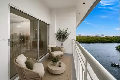 400 Kings Point Dr #1628, Sunny Isles Beach, FL 33160 - Photo 5