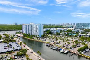 400 Kings Point Dr, Sunny Isles Beach, FL 33160 - Photo 53