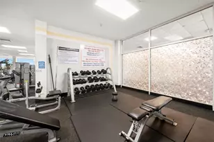 400 Kings Point Dr, Sunny Isles Beach, FL 33160 - Photo 27