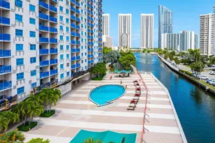 400 Kings Point Dr, Sunny Isles Beach, FL 33160 - Photo 35
