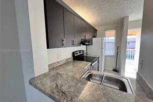 95 NE 41st St, Oakland Park, FL 33334 - Photo 5