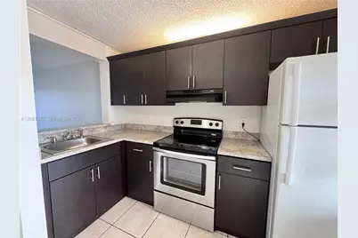 95 NE 41st St #J153, Oakland Park, FL 33334 - Photo 7