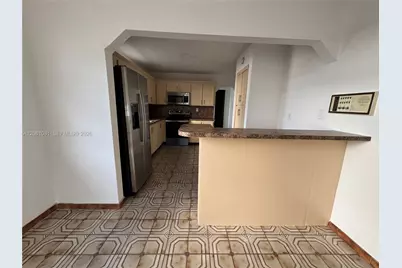 2524 SW 6th St, Miami, FL 33135 - Photo 13