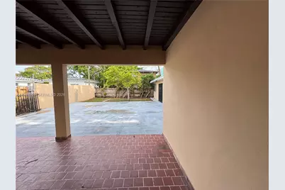 2524 SW 6th St, Miami, FL 33135 - Photo 7