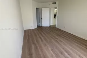 8290 Lake Dr, Doral, FL 33166 - Photo 11