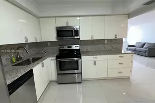 250 174th St, Sunny Isles Beach, FL 33160 - Photo 3