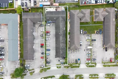 6305 W 22nd Ct, Hialeah, FL 33016 - Photo 23