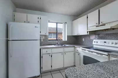 6305 W 22nd Ct, Hialeah, FL 33016 - Photo 7